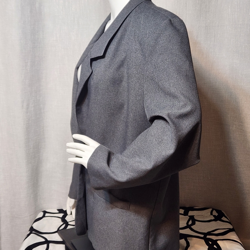 Neutral Gray Blazer Solid Gray 1 Button Style Siz… - image 6